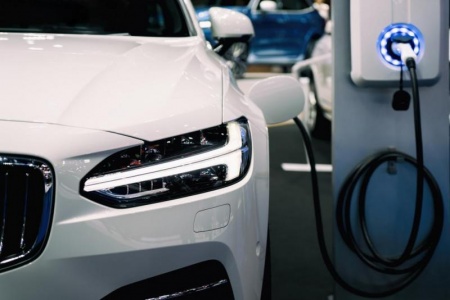 Borne de recharge &eacute;lectrique, les crit&egrave;res pour bien choisir
